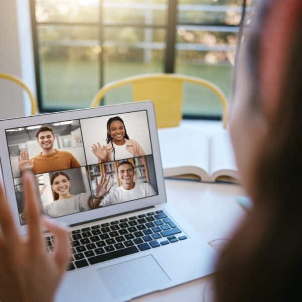 Hybrid Streaming von Vereinssitzungen